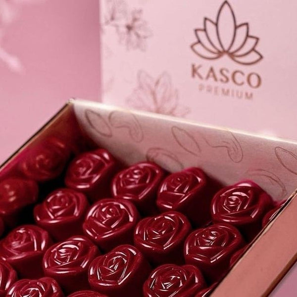 Rose Flower Cheesecake Strawberry (Small Box)