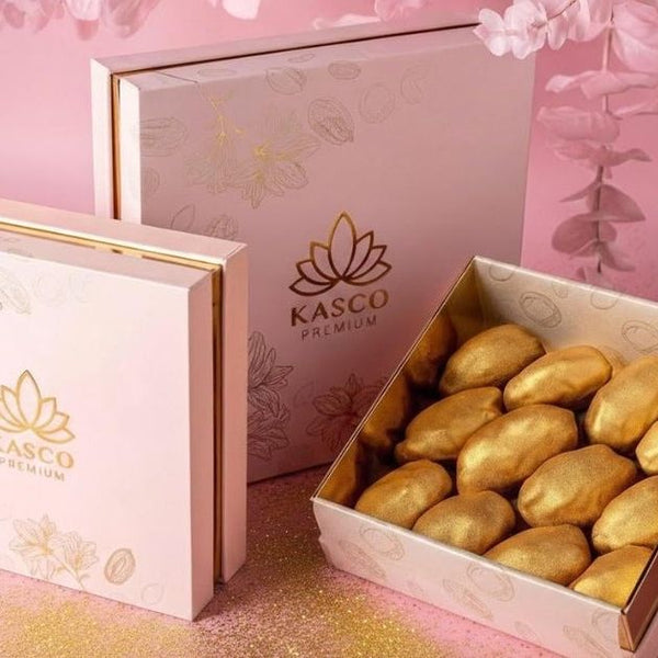 Golden dark chocolate date (small box)